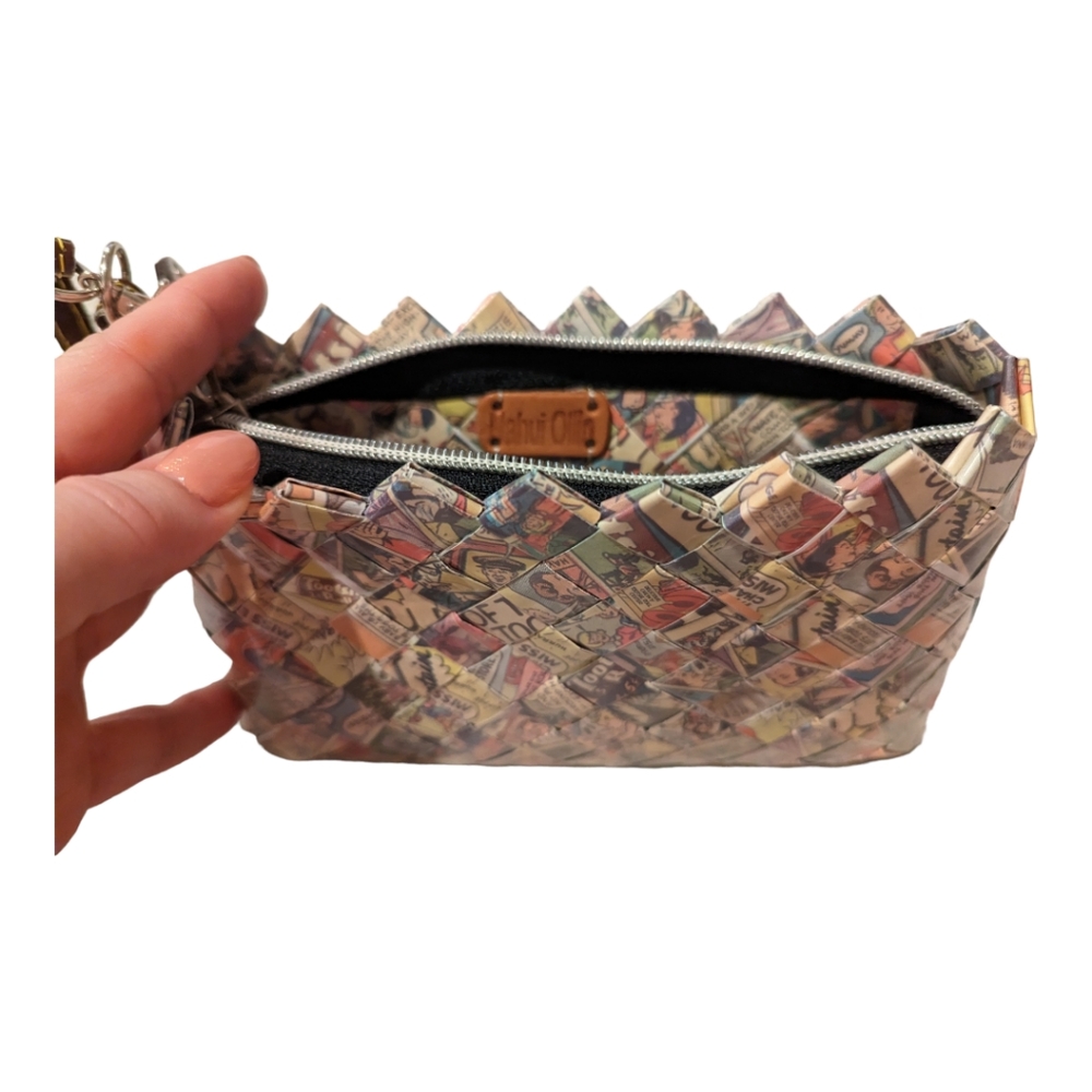 Nahui Ollin Captain Tootsie Comic Wristlet - Picture 5 of 6
